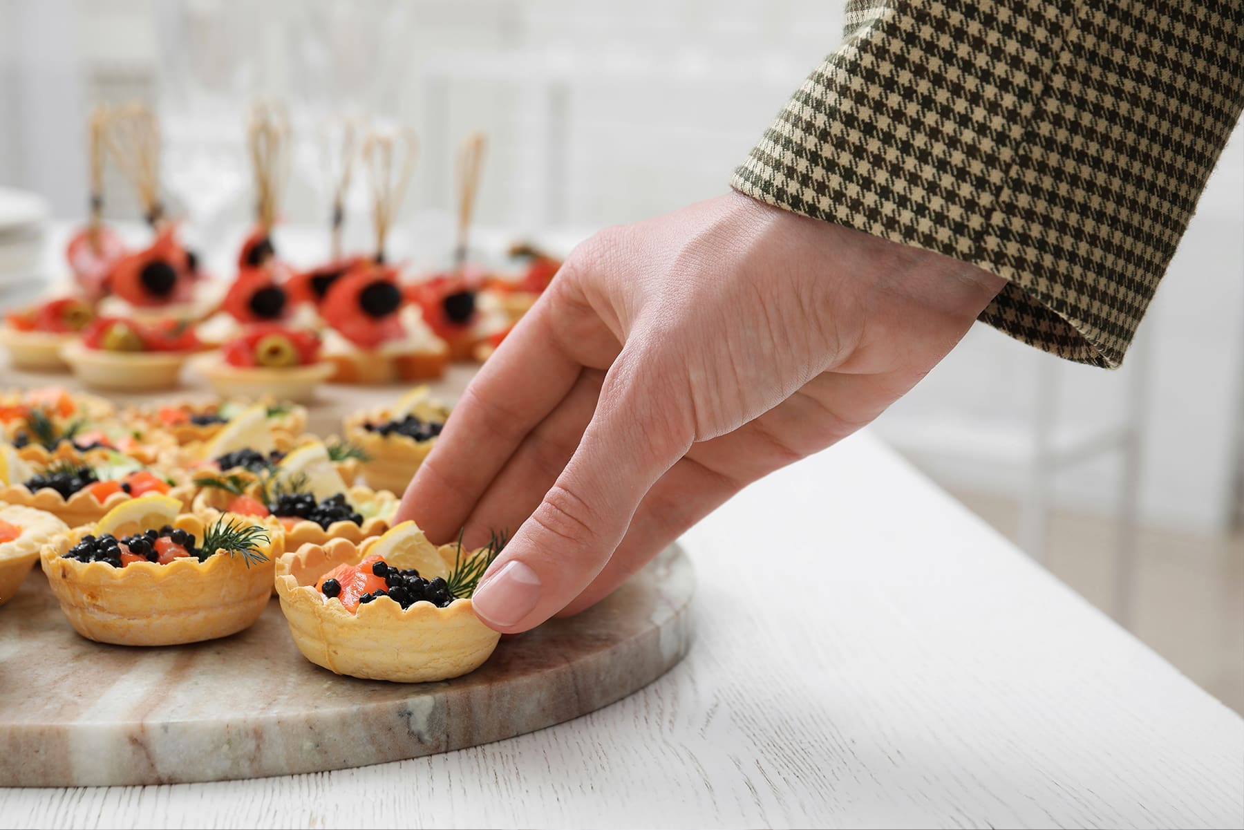 Healthy Holiday Eating Tips for People Using Weight Loss Injections